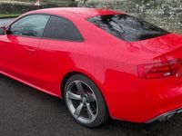 Usado Audi A5 Black Edition 177 HP (130 kW) 2013 Vermelho Coupé