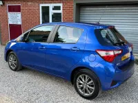 Usado Toyota Yaris 111 HP (81 kW) 2017 Azul Citadino