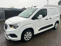 Used Vauxhall Combo 100 HP (73 kW) 2021 White MPV