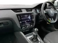 Used Skoda Octavia SE 150 HP (110 kW) 2018 White Estate