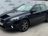 Used Volvo V40 2015 Blue Hatchback