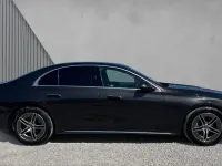 Usado Mercedes E200 AMG line 204 CV (150 kW) 2024 Gris