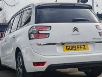 Used Citroën C4 SpaceTourer Flair 131 HP (96 kW) 2019 White MPV