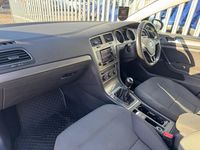 Used VW Golf VII SE 122 HP (89 kW) 2013 White Hatchback