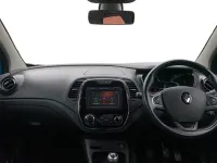 Used Renault Captur Dynamique 110 HP (80 kW) 2017 Blue/cream SUV