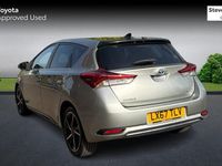 Used Toyota Auris Hybrid 136 HP (100 kW) 2017 Hatchback