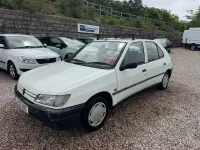 Used Peugeot 306 75 HP (55 kW) 1993 White Hatchback