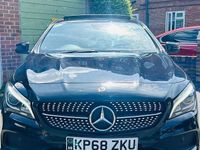 Usado Mercedes CLA220 AMG line 170 CV (125 kW) 2019 Berlina