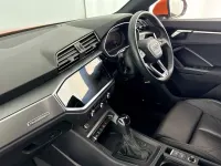 Begagnad Audi Q3 S-Line 190 HK (139 kW) 2024 Orange SUV