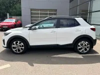 Used Kia Stonic GT-Line S 2023 White pearl SUV