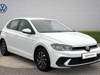 Used VW Polo Life 95 HP (69 kW) 2023 Pure white Hatchback