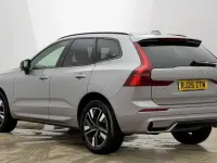 Usado Volvo XC60 Plus 247 HP (181 kW) 2025 Prateado SUV