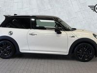 Używany Mini Cooper S Hatch 189 KM (139 kW) 2019 Biały Hatchback
