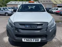 Used Isuzu D-Max 164 HP (120 kW) 2019 White Pickup
