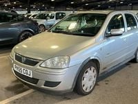 Used Vauxhall Corsa Design Edition 80 HP (58 kW) 2005 Silver Hatchback
