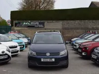 Begagnad VW Touran SE 105 HK (77 kW) 2012 Blå Minibuss