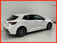 Used Toyota Corolla 140 HP (102 kW) 2023 White Hatchback