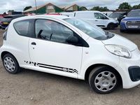 Used Citroën C1 68 HP (50 kW) 2014 White Hatchback