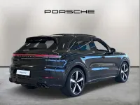 Used Porsche Cayenne 349 HP (256 kW) 2025 Black SUV