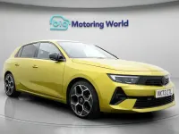 Used Vauxhall Astra Ultimate 130 HP (95 kW) 2023 Yellow/black Hatchback