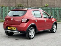 Used Dacia Sandero Stepway Ambiance 90 HP (66 kW) 2014 Red Hatchback