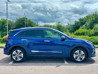 Used Kia Niro 147 kW (201 HP) 2021 Blue SUV