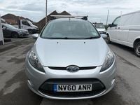 Second-hand Ford Fiesta 82 CP (60 kW) 2010 Argintiu Hatchback
