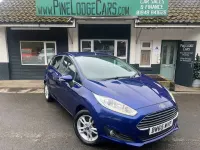 Używany Ford Fiesta Zetec 2016 Niebieski Hatchback