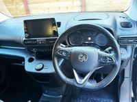 Used Vauxhall Combo Design Edition 130 HP (95 kW) 2023 Black MPV