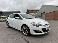 Used Vauxhall Astra SRi 165 HP (121 kW) 2014 White Hatchback