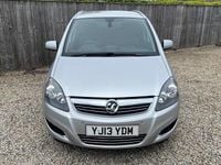 Second-hand Vauxhall Zafira Design Edition 115 CP (84 kW) 2013 Argintiu Monovolum
