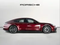 Used Porsche Panamera 4 E-Hybrid Platinum Edition 456 HP (335 kW) 2022 Red Hatchback