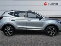 Usado MG ZS Excite 111 HP (81 kW) 2023 Prateado SUV