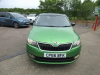 Gebraucht Skoda Rapid Sport 110 PS (80 kW) 2016 Grün Kleinwagen