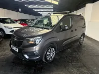 Used Vauxhall Combo Sportive 100 HP (73 kW) 2019 Grey MPV