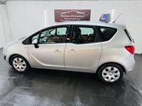 Second-hand Vauxhall Meriva S 130 CP (95 kW) 2010 Argintiu Monovolum