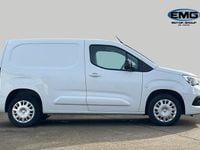 Used Vauxhall Combo S 100 HP (73 kW) 2023 White MPV