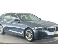 Usado BMW 530e Comfort Edition 292 HP (214 kW) 2023 Azul Carrinha