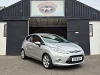 Used Ford Fiesta Titanium 96 HP (70 kW) 2011 Silver Hatchback