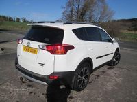 Used Toyota RAV4 124 HP (91 kW) 2015 White SUV