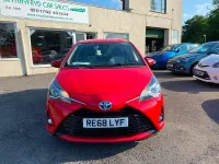 Used Toyota Yaris Hybrid 100 HP (73 kW) 2019 Red Hatchback