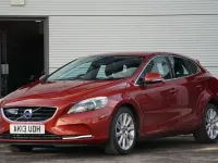 Used Volvo V40 SE 2013 Red Hatchback