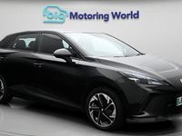 Begagnad MG MG4 EV SE 150 kW (204 HK) 2024 Halvkombi