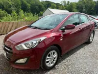 Used Hyundai i30 SE 110 HP (80 kW) 2016 Red Hatchback