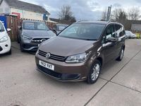Begagnad VW Touran SE 105 HK (77 kW) 2012 Brun Minibuss