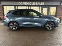 Usado Ford Kuga ST-Line X 120 CV (88 kW) 2021 Azul SUV