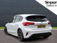 Used Ford Focus ST-Line X 123 HP (90 kW) 2021 White Hatchback