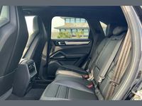 Used Porsche Cayenne S 434 HP (319 kW) 2021 Black SUV