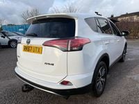 Used Toyota RAV4 Business Edition 143 HP (105 kW) 2017 White Estate
