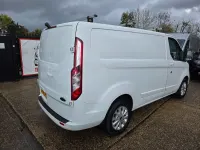 Used Ford Transit Custom Limited 130 HP (95 kW) 2019 White Van